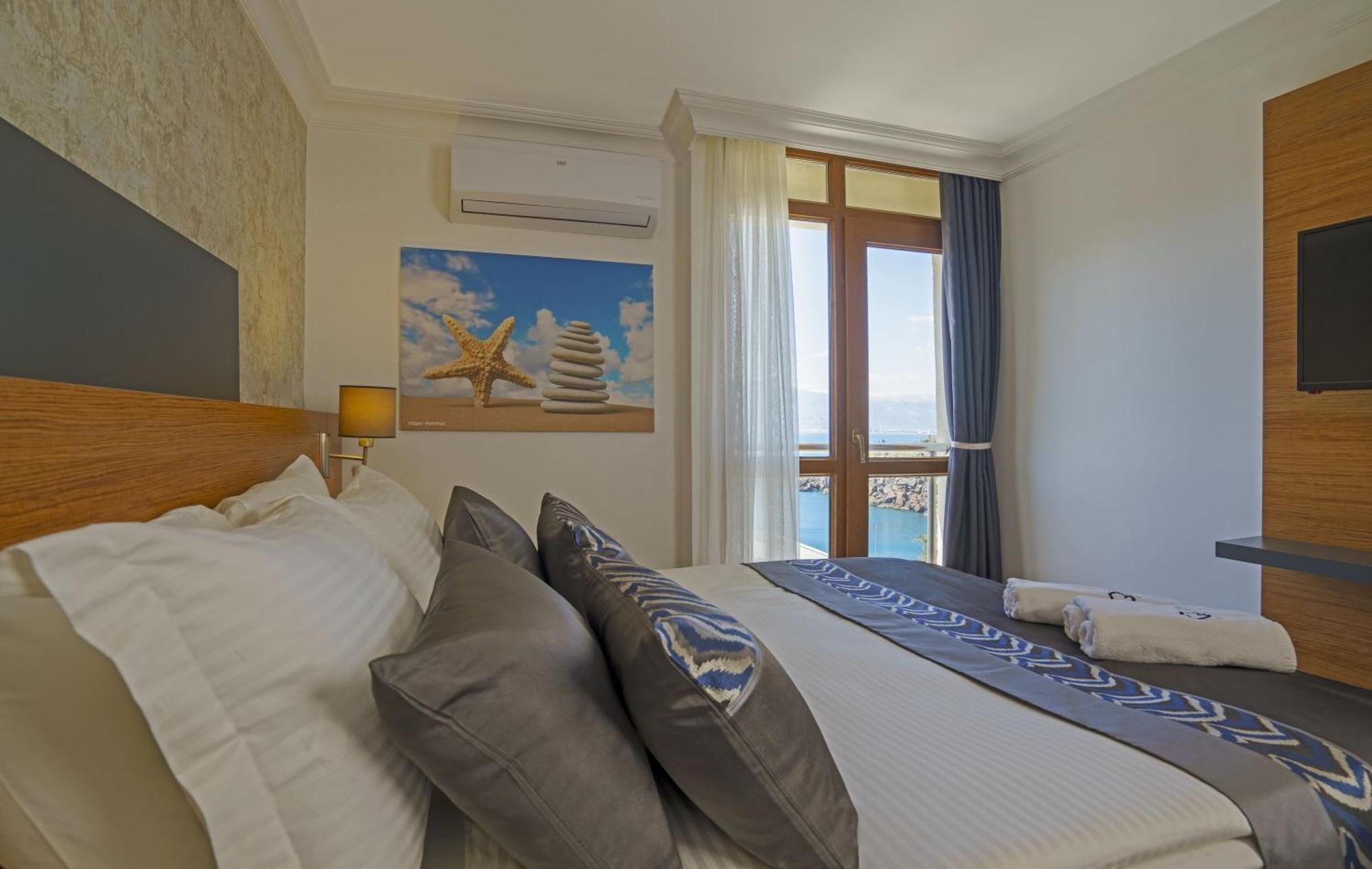 Qinn Otel *