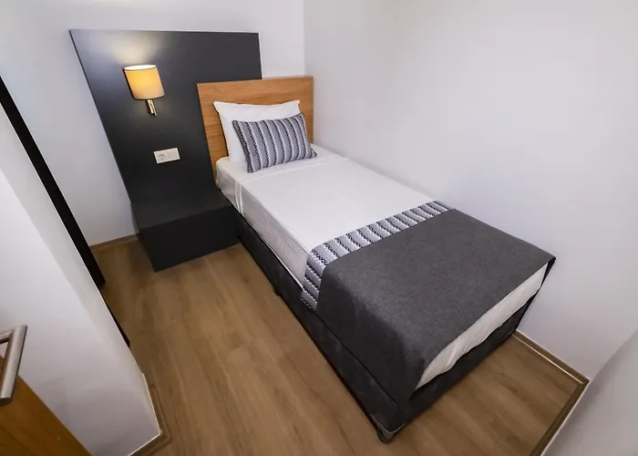 Qinn Hotel